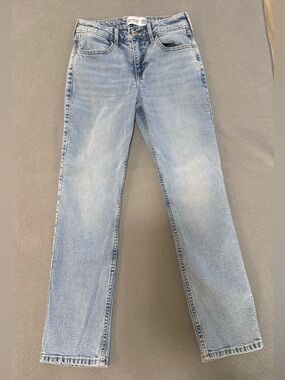 Light Wash Girls Straight Jeans - Casual Everyday Fit with adjustable waist